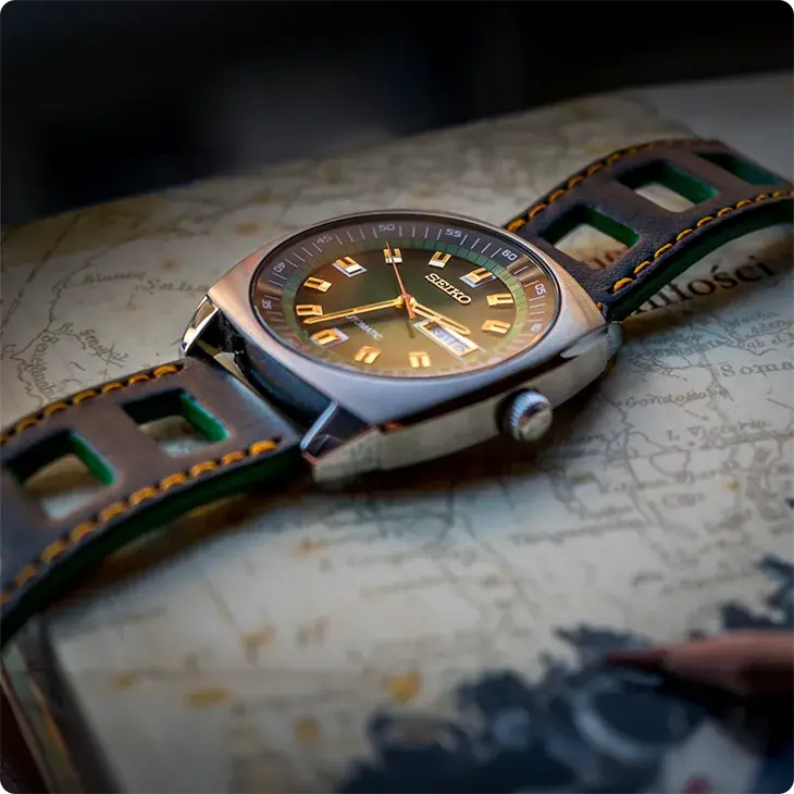 Zegarek Seiko SNKM97 z ręcznie wykonanym paskiem Pattini – wzór 57